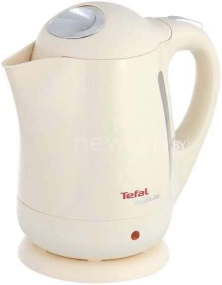 Электрический чайник Tefal BF925232