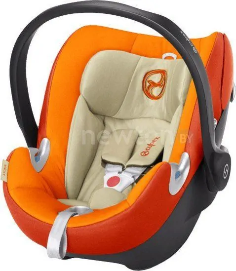 Детское автокресло Cybex Aton Q