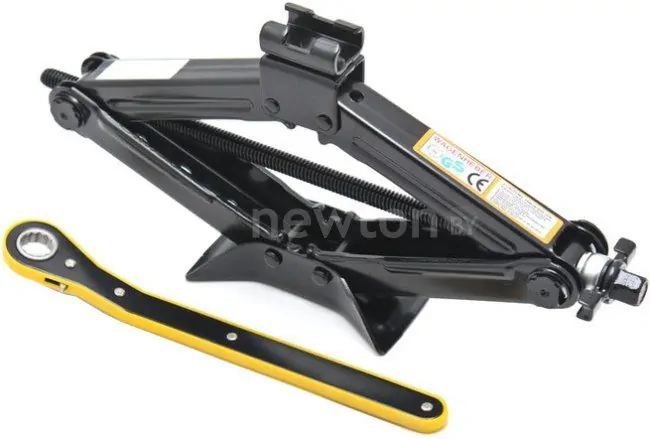 Ромбовый домкрат FORSAGE ST-105C 1.5т.