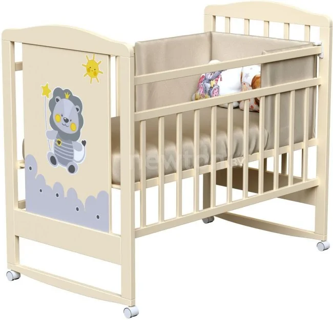 Классическая детская кроватка VDK Happy Lion колесо-качалка (слоновая кость)