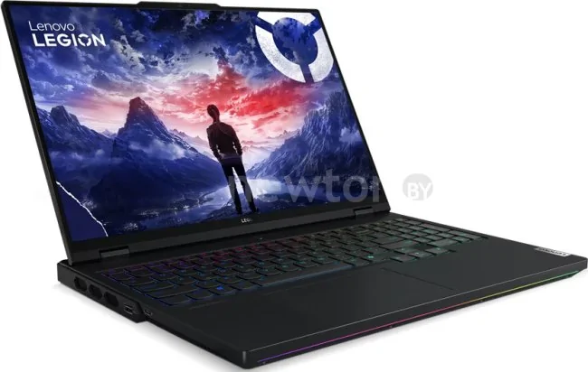 Игровой ноутбук Lenovo Legion Pro 7 16IRX9H 83DE004HRK