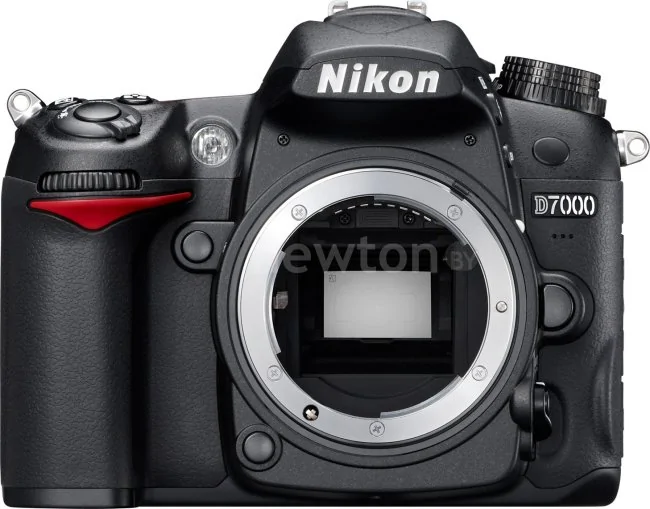 Зеркальный фотоаппарат Nikon D7000 Body