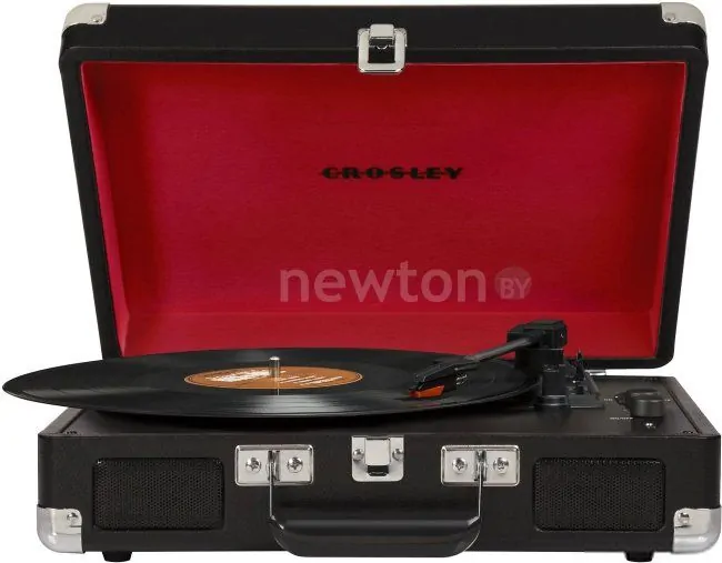 Виниловый проигрыватель Crosley Cruiser Deluxe (черный/красный)