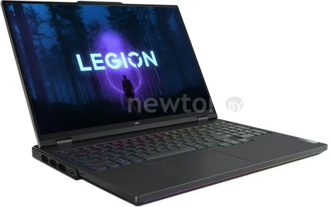 Игровой ноутбук Lenovo Legion Pro 7 16IRX8 82WR000VRK