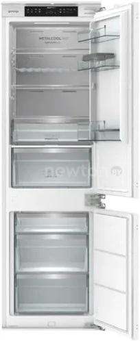 Холодильник Gorenje NRKI517E82WF